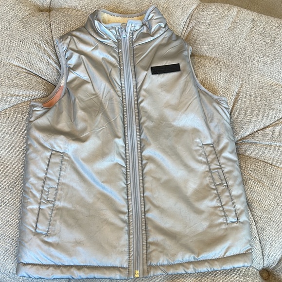 Reversible Vest - Picture 4 of 6